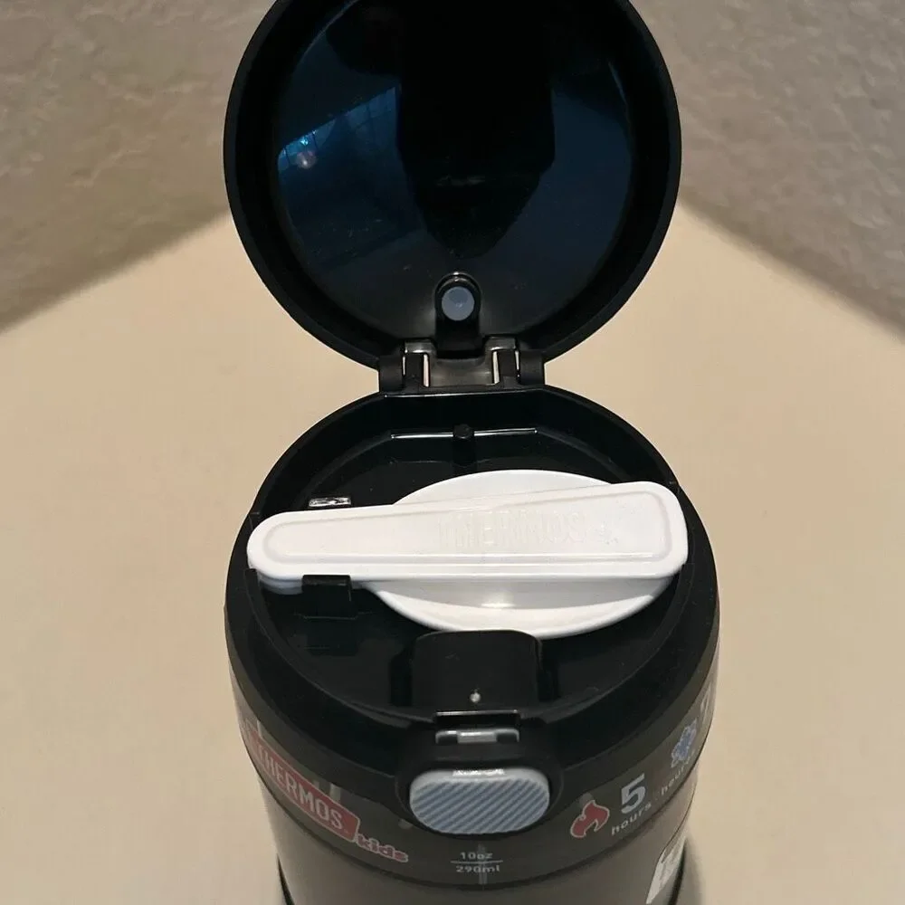 Thermos Kids 10oz Food Jar With Spoon Black 5 Hour School Work Travel NWT